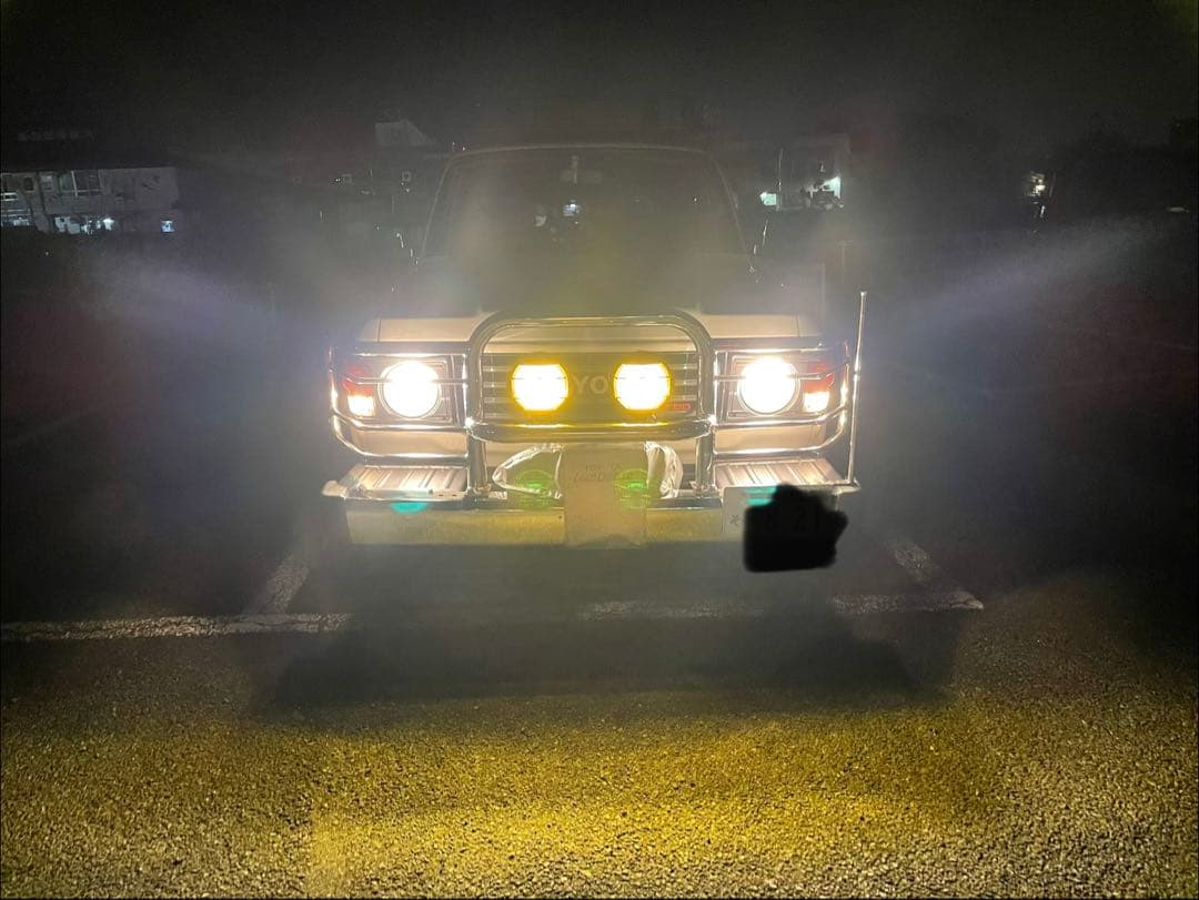 ブ*ン様 ランドクルーザー　ランクル60、70用　　　　フォグランプ 純正品