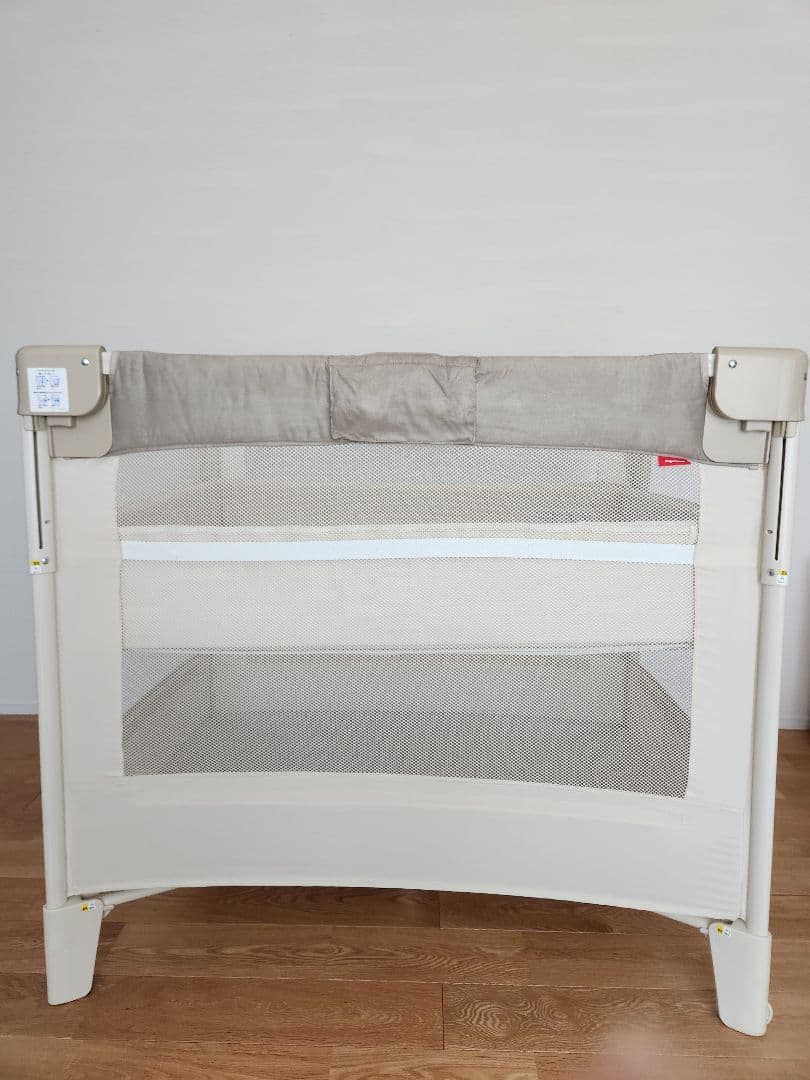 アップリカ　ココネルエアープラス　ポータブル　ベビーベッド