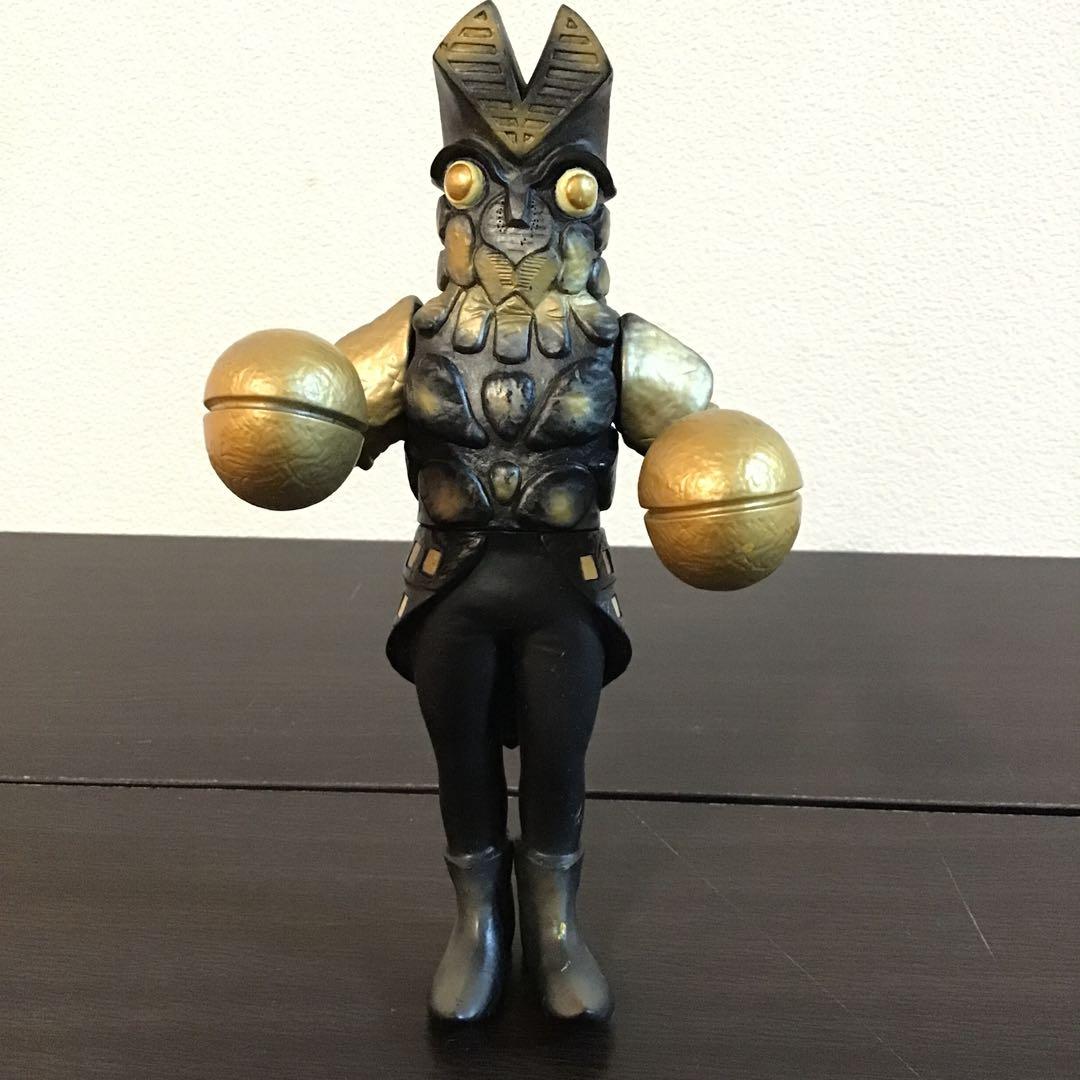 バルタン星人11体セット　分身バージョン　パワード・バルタン　ジュニア他　ソフビ