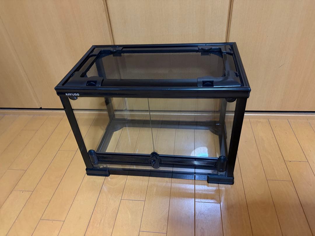 中型爬虫類ケージとヒートランプセット／シェルター/tapo室内監視カメラセット‼️
