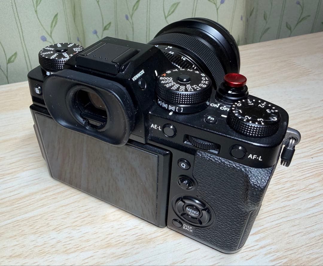 FUJIFILM X-T3 一眼レフ XF16-80mmF4レンズ　フジフィルム