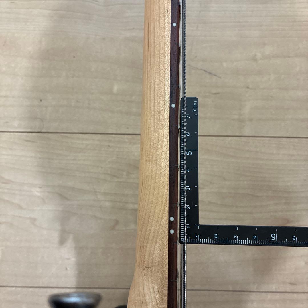 安い　調整済み　selder ストラトキャスタータイプ　弦高調整済み　です