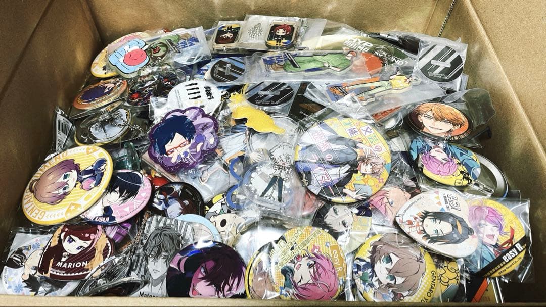 アニメキャラクターグッズ　ノンジャンル　1000点以上