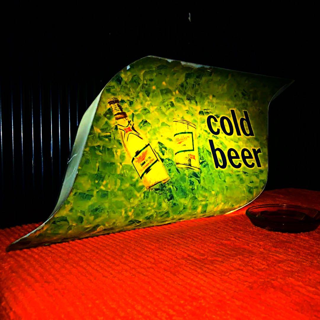 壁　飾り　什器　デコレーション　ビール　ビンテージ  巨大ナメクジ　ライト　レア