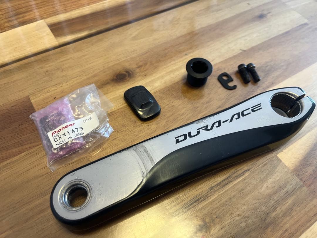 FC-9000 53-39 / 172.5 Pioneer パワーメーター（左）