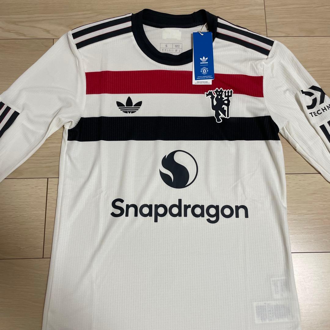 adidas マンチェスターユナイテッド　サッカーユニフォーム 長袖