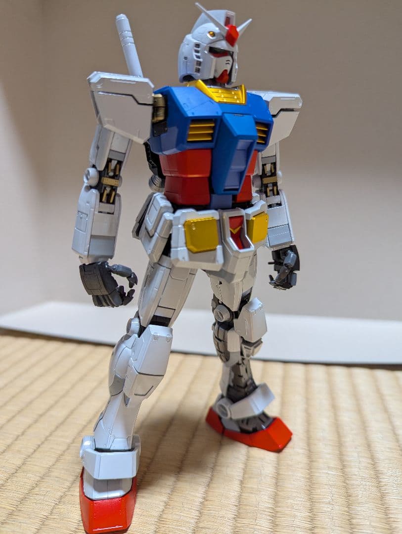 MG RX-78-2ガンダム Ver.3.0 チタニウムフィニッシュ 組立品