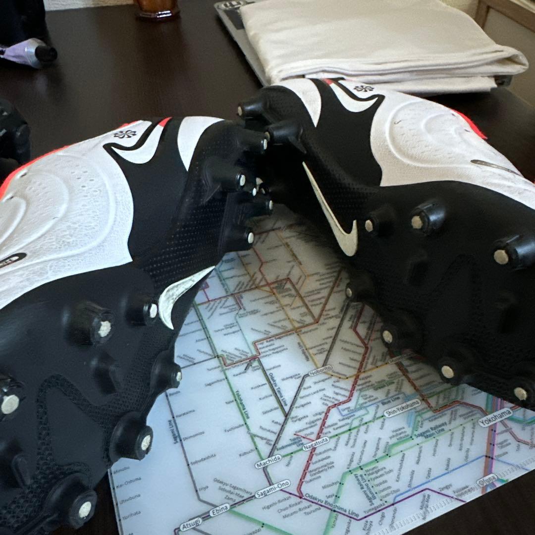 Nike FLYKNIT サッカーシューズ