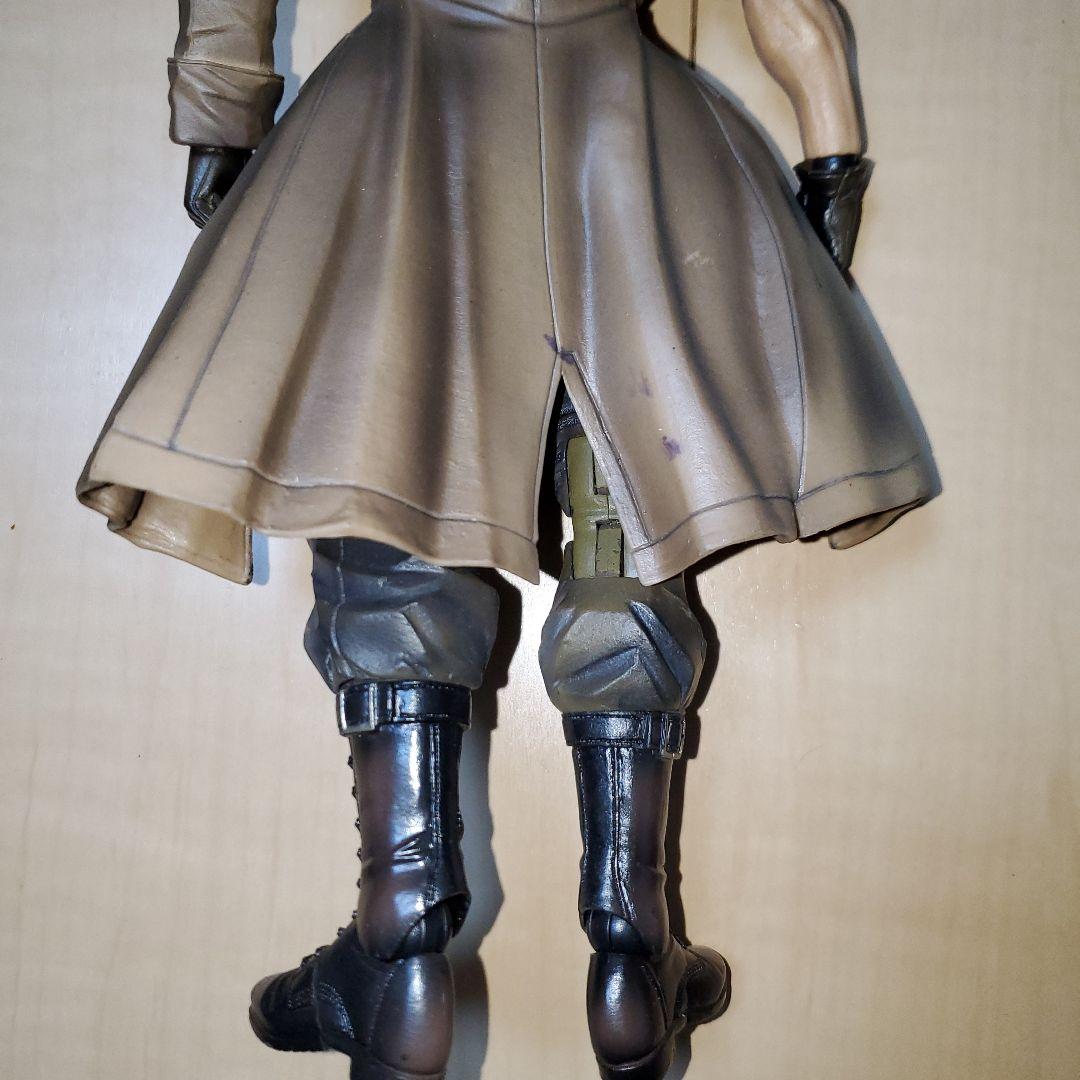 メタルギアソリッド プレイアーツ改 リキッド・スネーク フィギュア