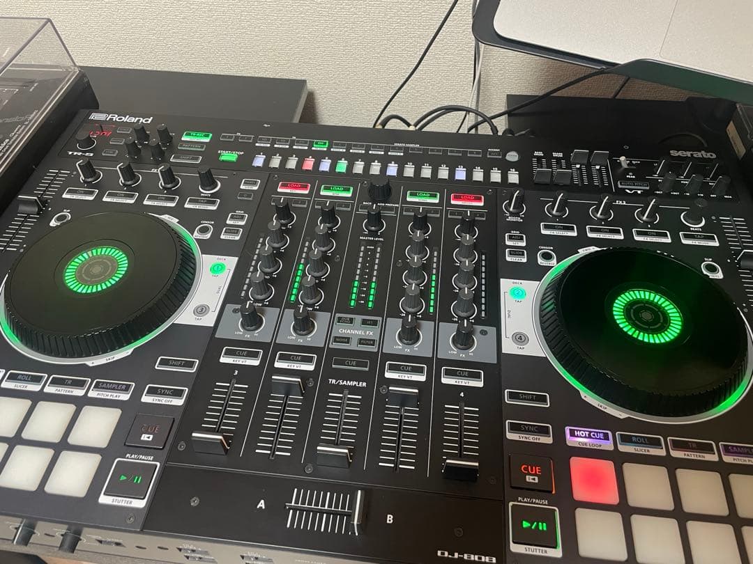 Roland DJ-808 Serato DJコントローラ 808 ローランド