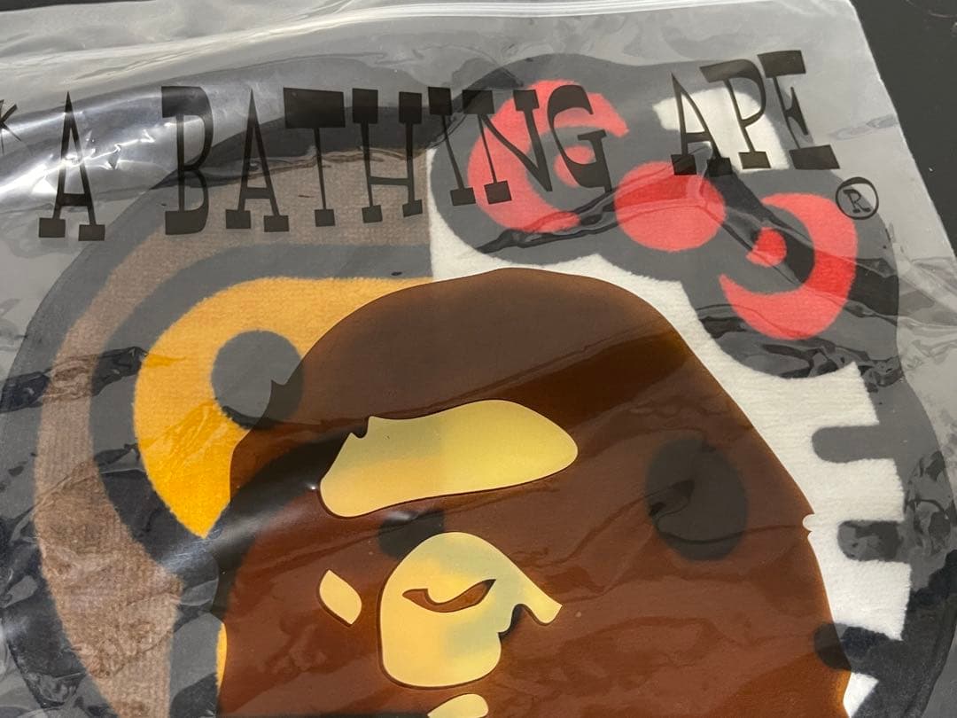A BATHING APE × KITTY コラボ ハンドタオル