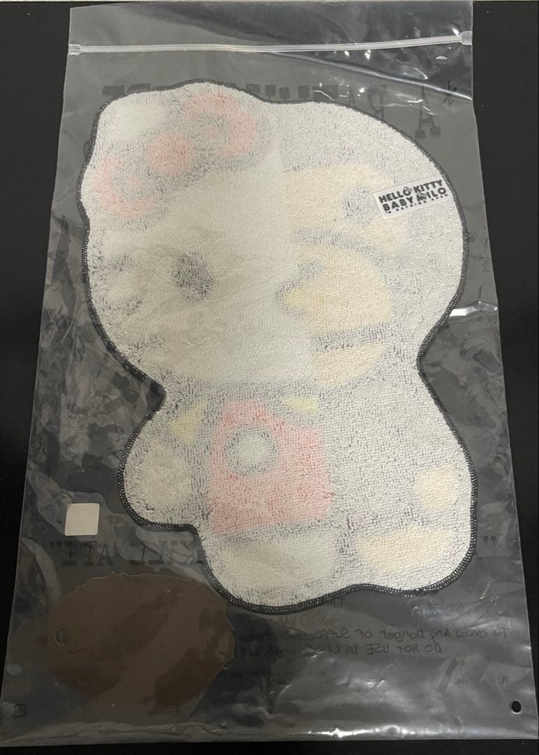 A BATHING APE × KITTY コラボ ハンドタオル