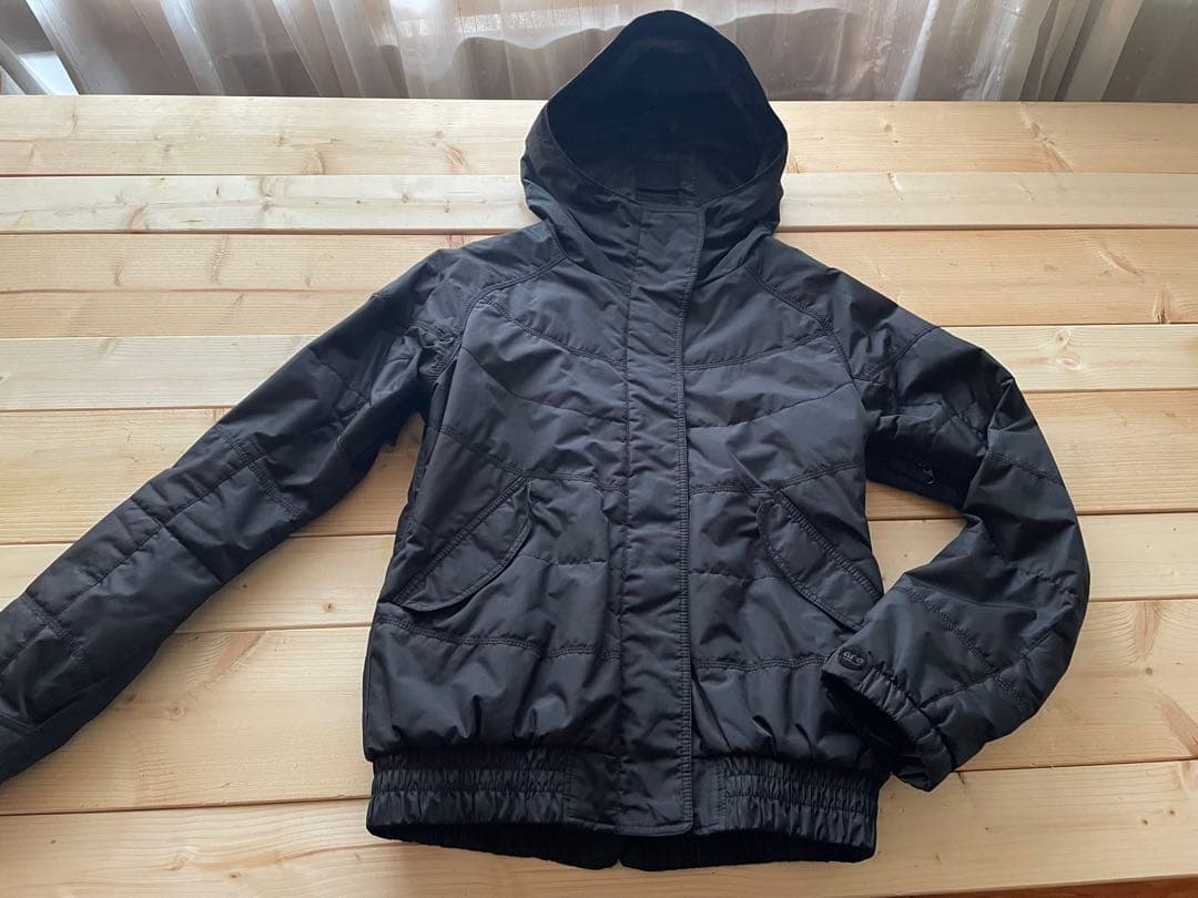 ARGトップス＆HOLDENボトムス【L】美品上下セット＋おNEWビーニー付