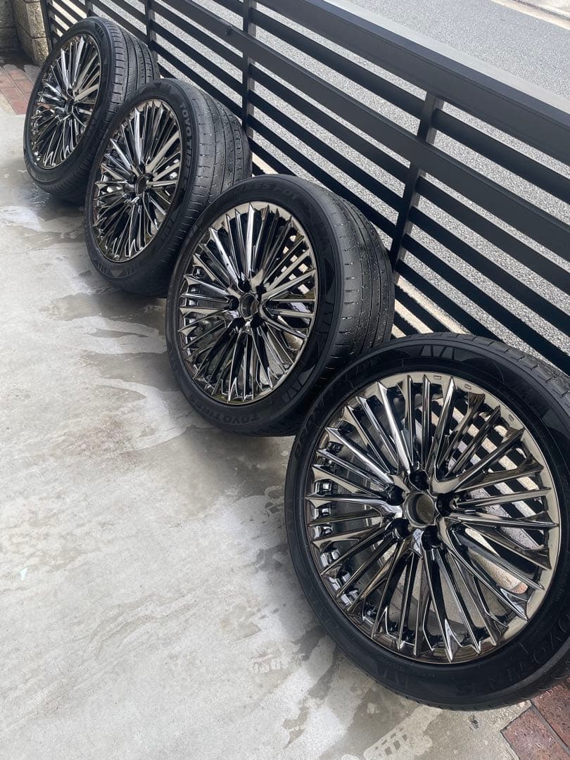 ＷＡＬＤジェニュインラインＦー００１２０インチホイールタイヤセットガリ傷一切なし