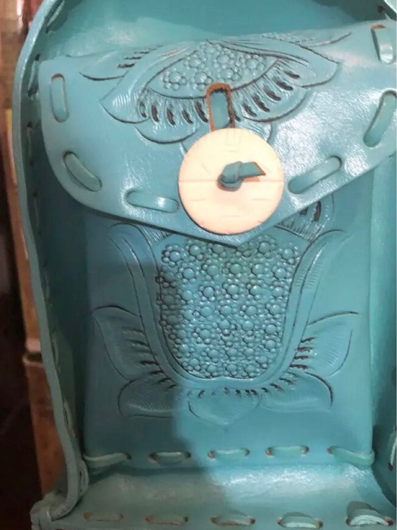 レア美品❣️カービングトライブス　Mサイズ