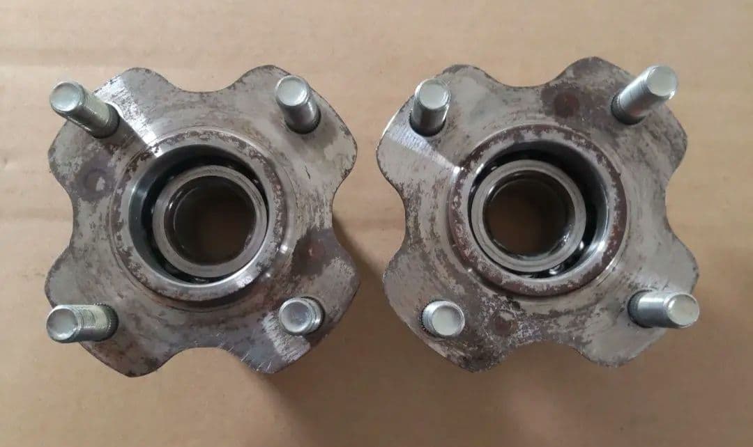 専用　keiワークス　リヤ　ハブベアリング　2個　スズキ純正品　約1000キロ位