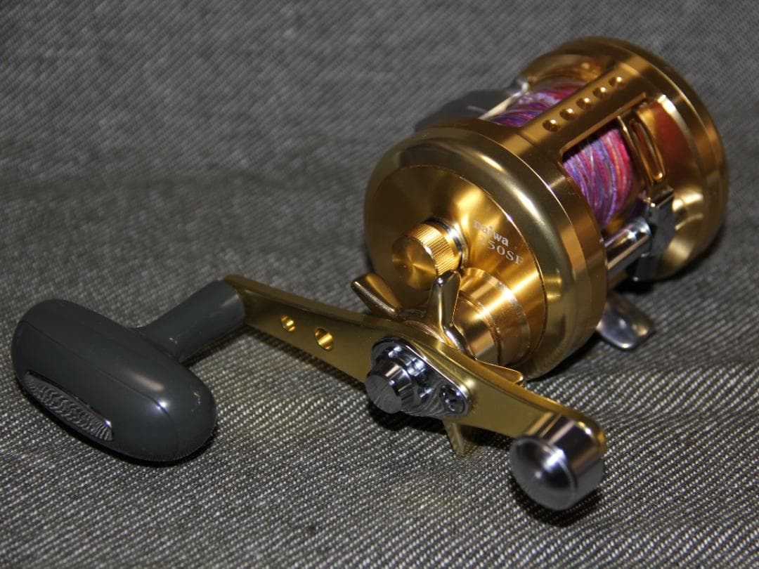 DAIWA　ミリオネア　CV-Z250SF 　　　外箱、専用袋、取扱説明書