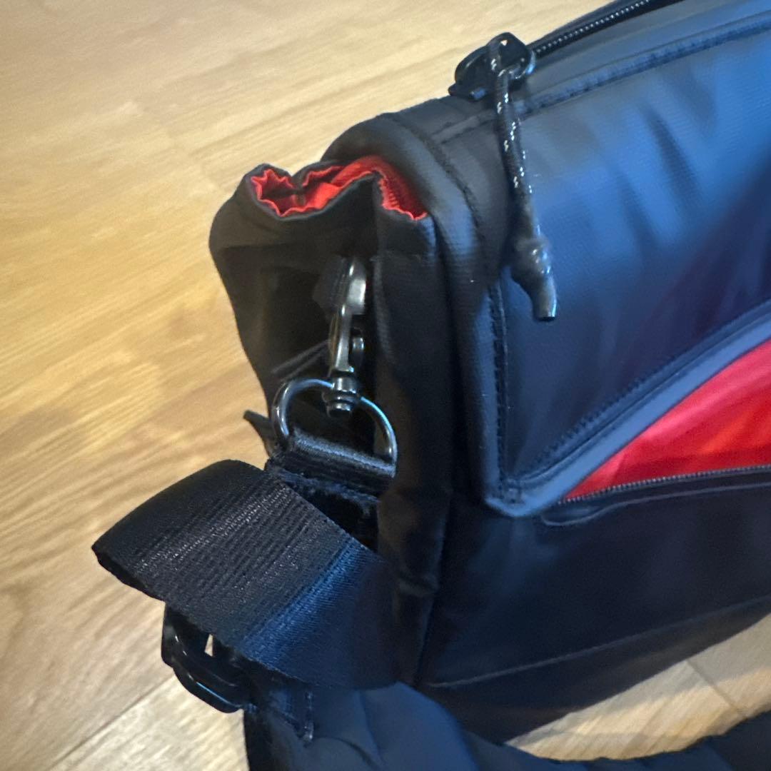 パ*カ様 topologie メッセンジャーサコッシュラージ （本体のみ）