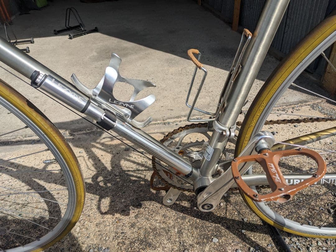 クロモリロード　calamita due