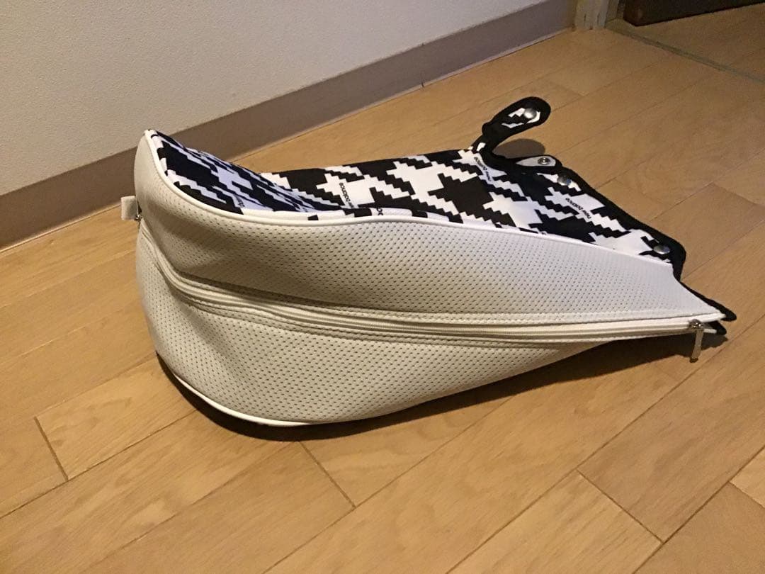 New balance キャディバッグ スタンド型