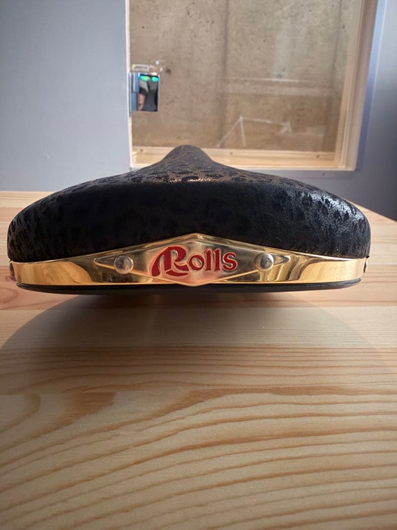 セラ サンマルコ　ロールス　リノレザー　カーボンスチールレール