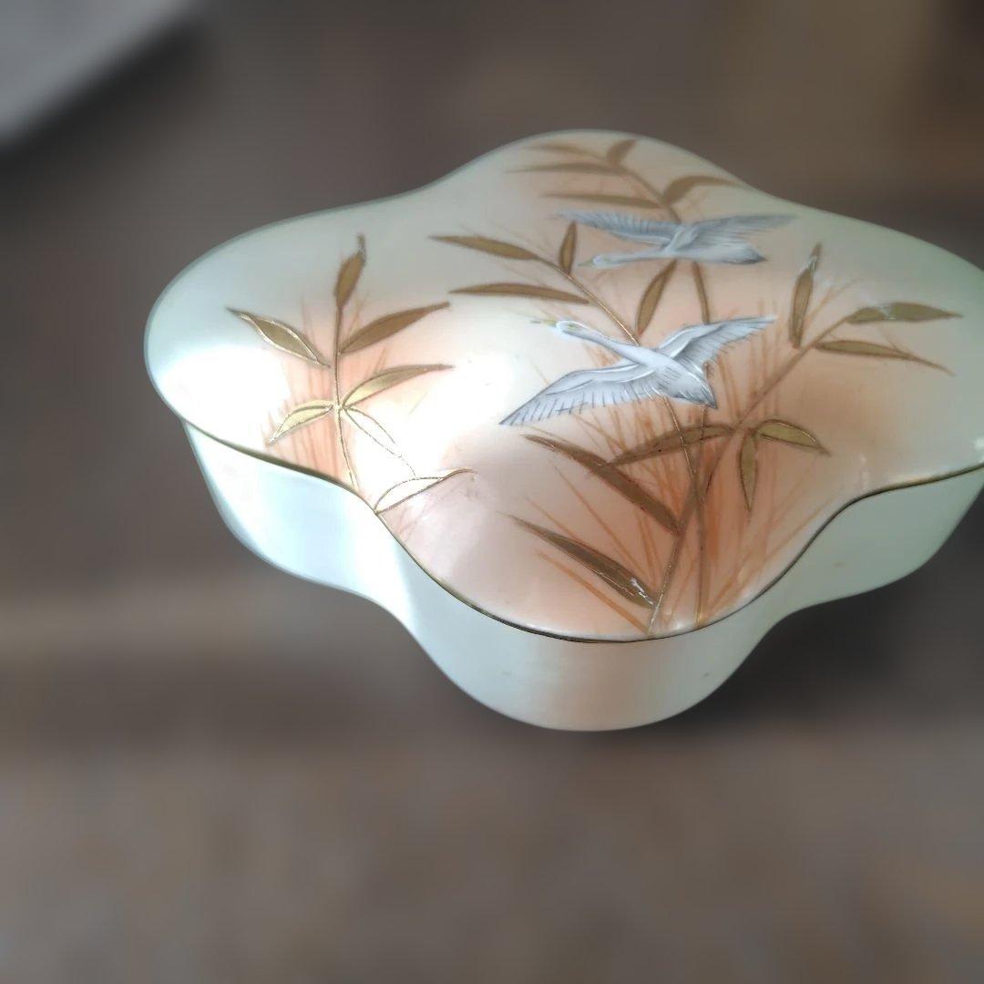 UCAGCO 葦に水鳥図 蓋物