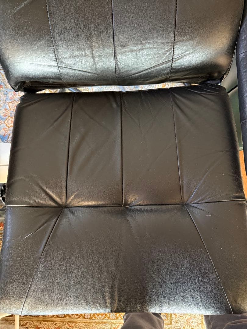 皮革製　リクライニングチェア 黒