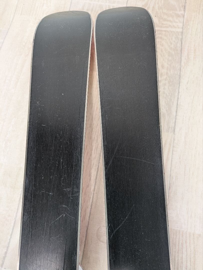 こねずみ　KAZAMA スキー板 ✕ 　ストック　セット