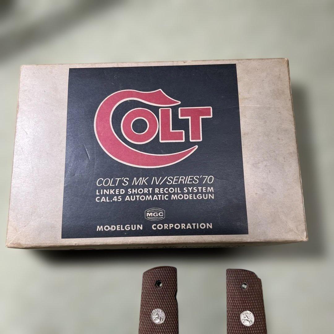 MGC コルトガバメント　MK IV SERIES'70 木製グリップ
