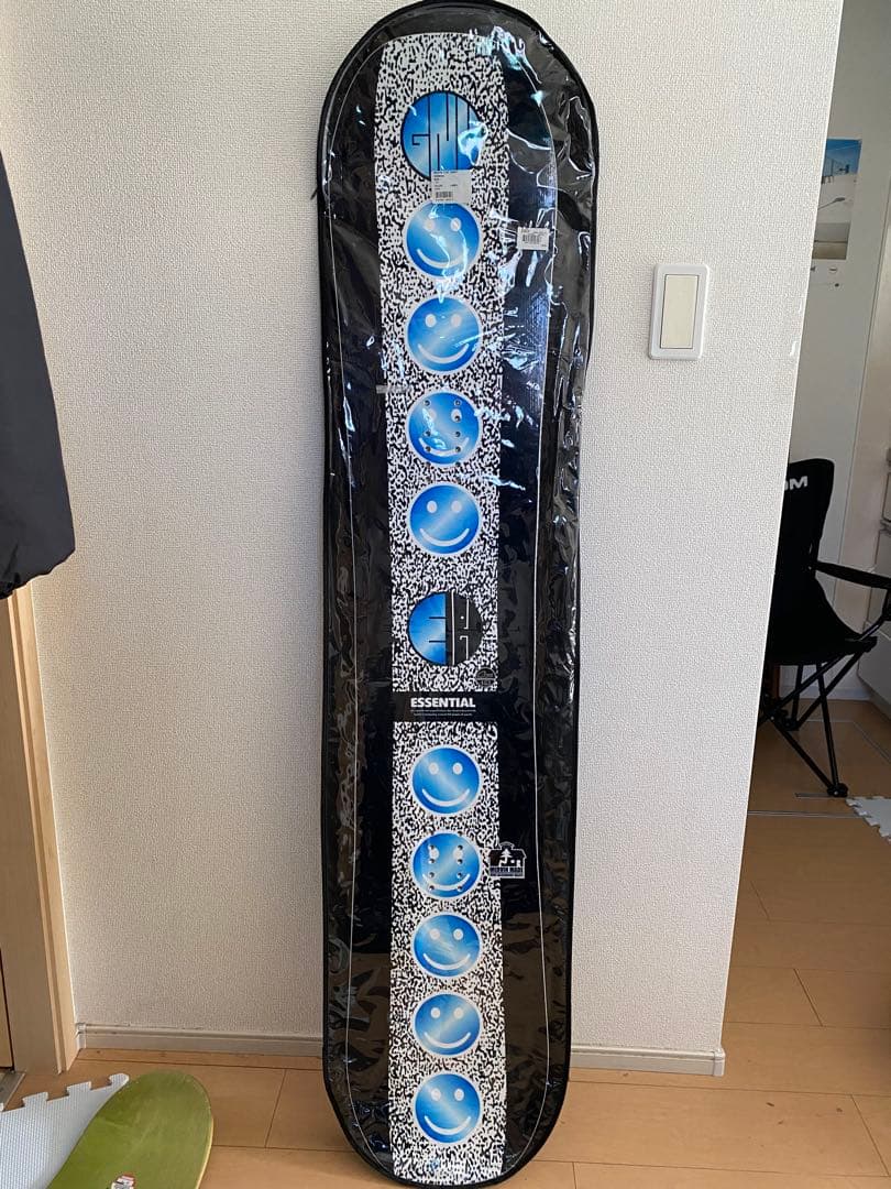 スノーボード GNU board 23.24 ESSENTIAL 153