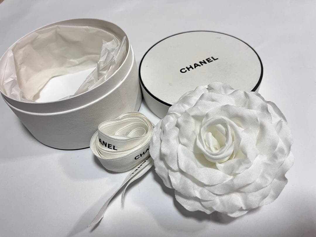 CHANEL シャネル 非売品 ノベルティ ホワイトカメリアコサージュ