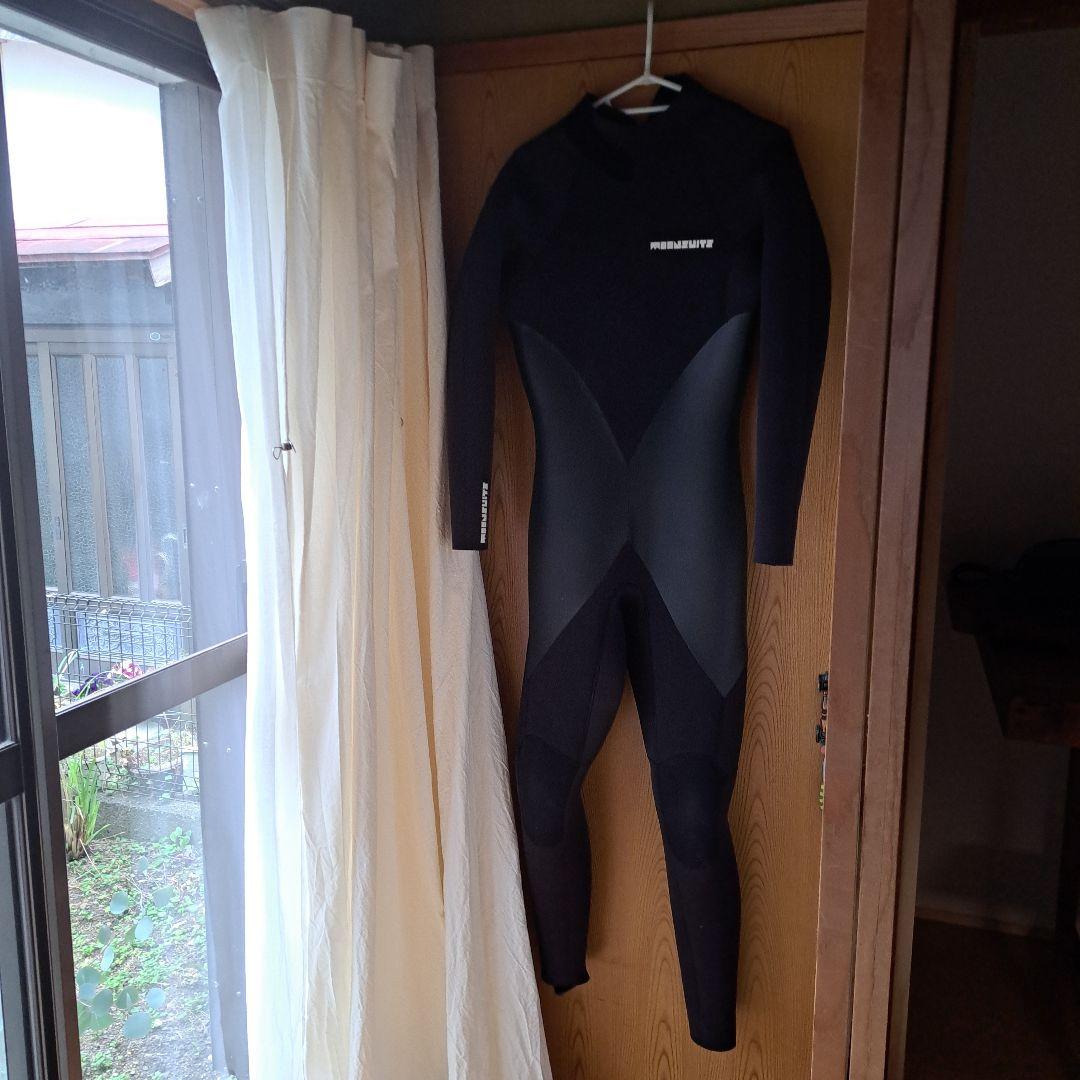 Moon ウェットスーツ