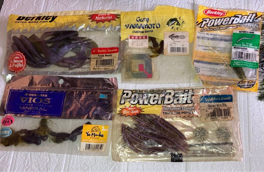 バス　ルアー　セット　ワーム　まとめ売り　タックルケース付き　新品あり