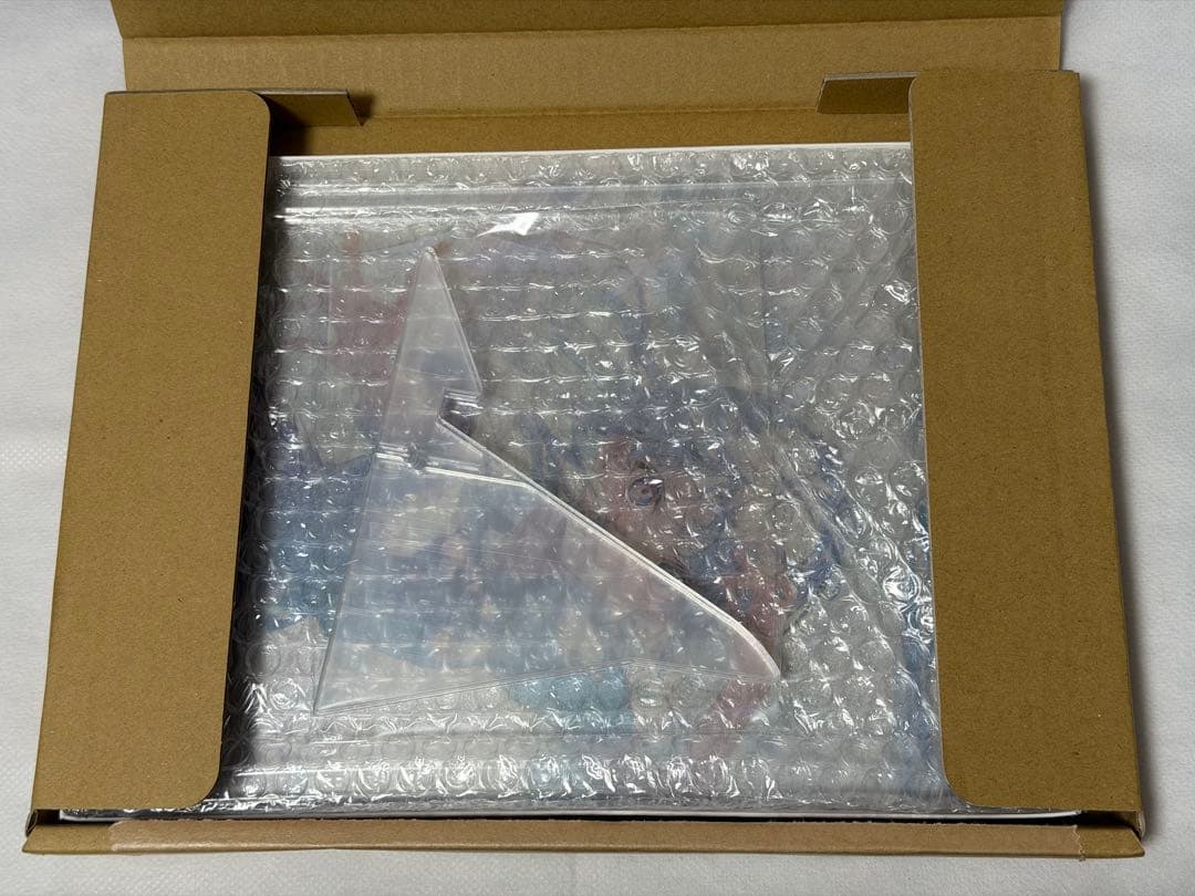 れい亜 絵師100人展15 アクリルプレート 砕かれたカケラで私は出来ている