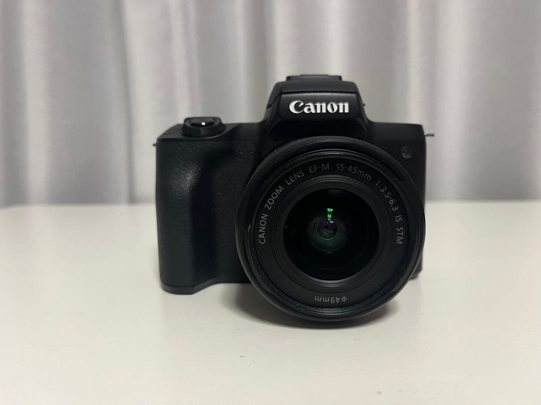 キヤノン EOS Kiss M 【EF-M15-45 IS STMレンズキット】