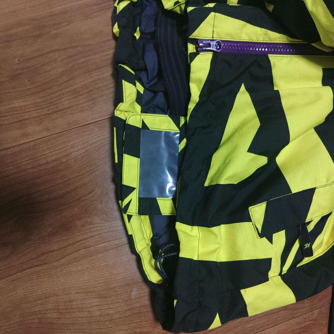 スノーボード用防水ジャケット