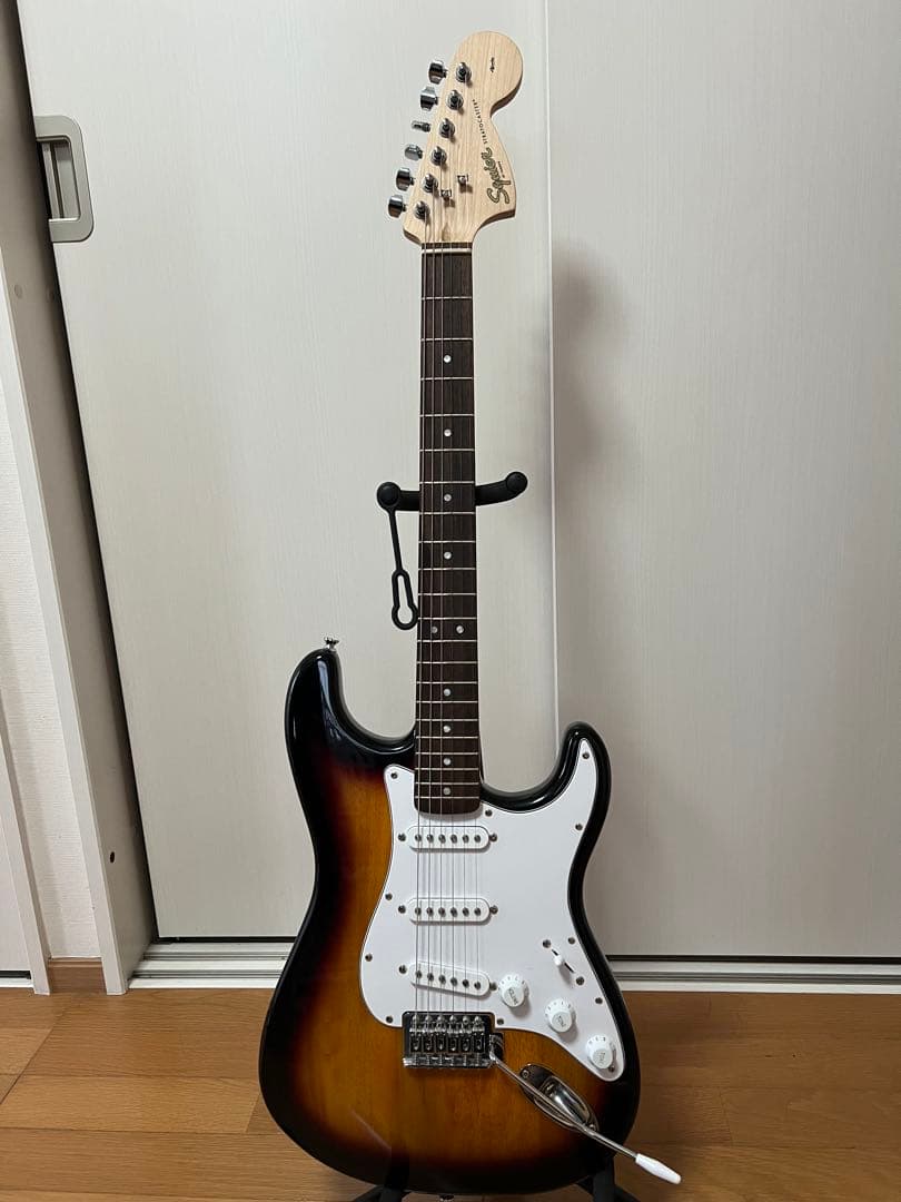 スクワイヤーby Fender ストラトキャスター　アフィニティシリーズ