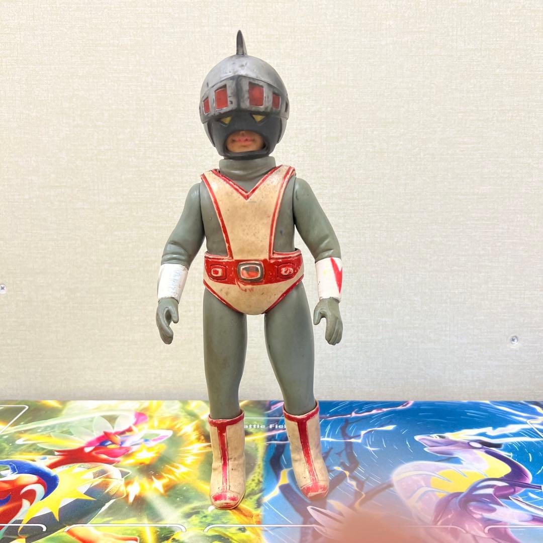 志*人様 希少ビンテージソフビ【シルバー仮面 】 面取れ　旧バンダイ 　TBS