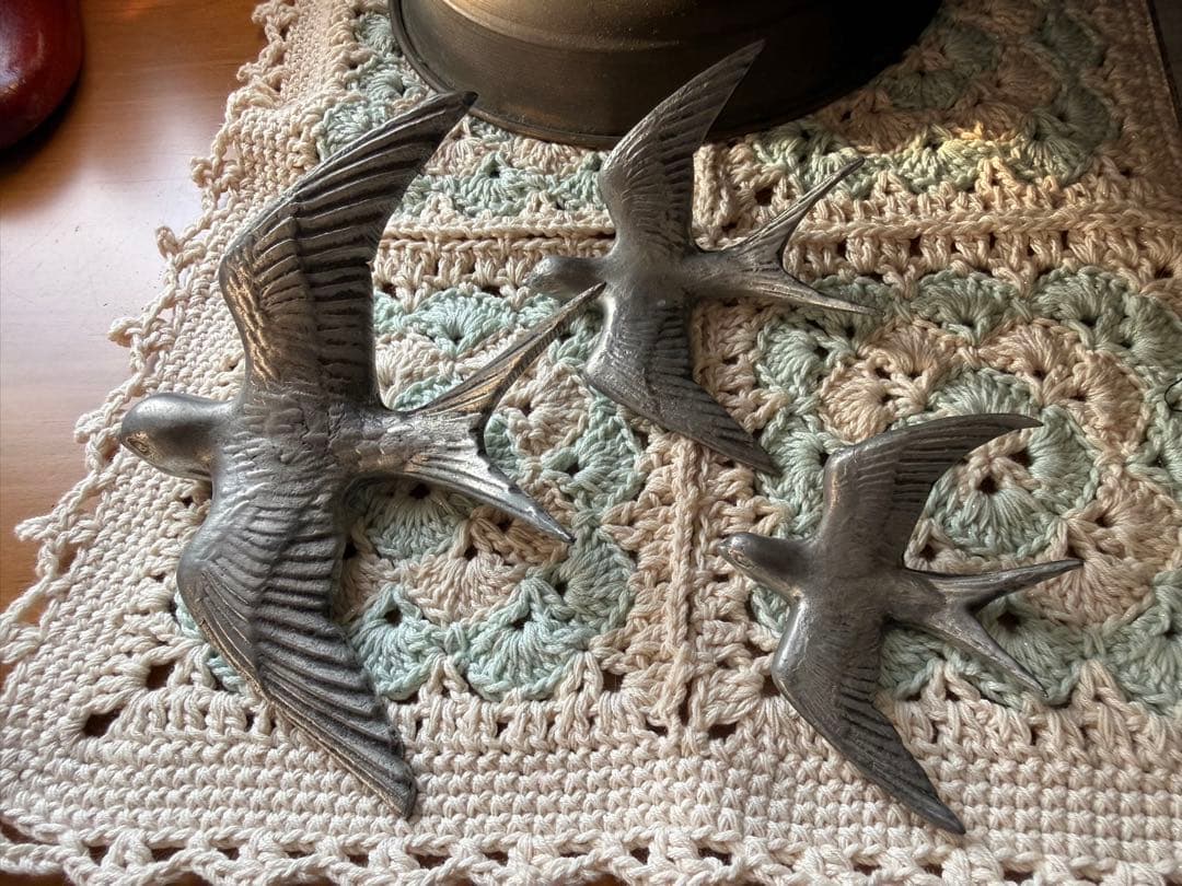 レア フランスアンティーク 蚤の市 ツバメの親子3点セット 錫 ピューター