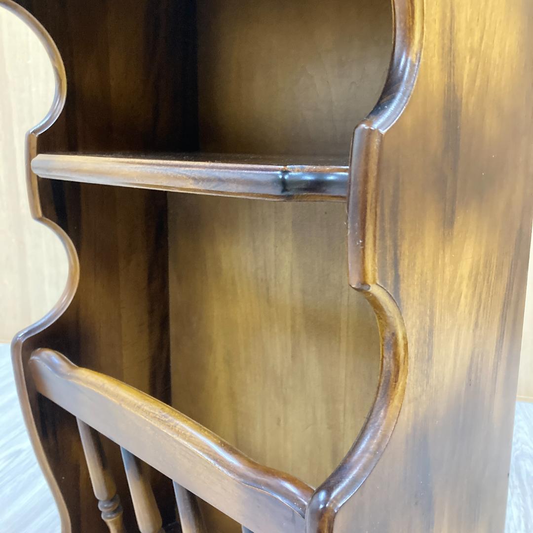 【カリモク】コロニアル　サイドテーブル　マガジンラック