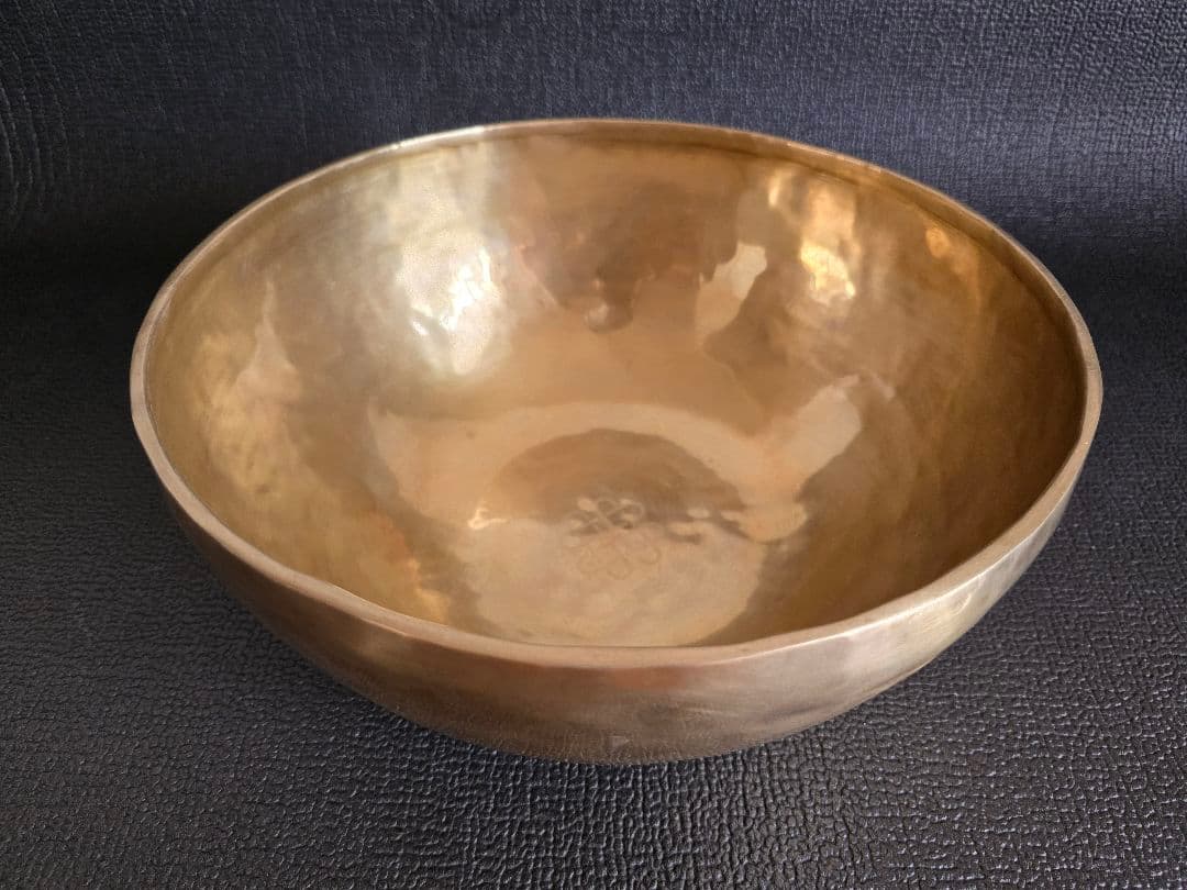 アマナマナ amanamana チベット・シンギングボウル 渋金・大サイズ