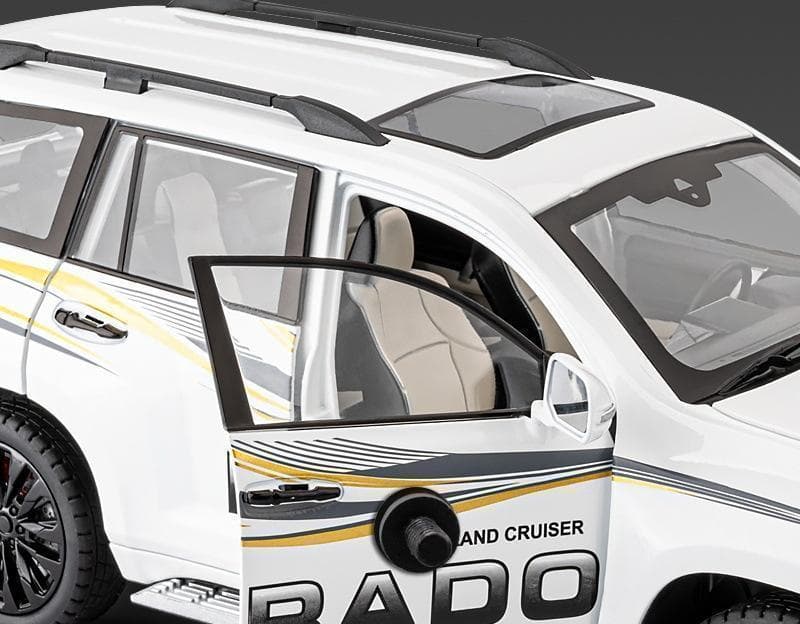 1/18 トヨタ ランドクルーザー プラウド ホワイト 海外 ライセンス品