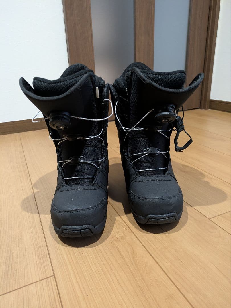 スノボー　ブーツ　レディース　23cm　未使用品