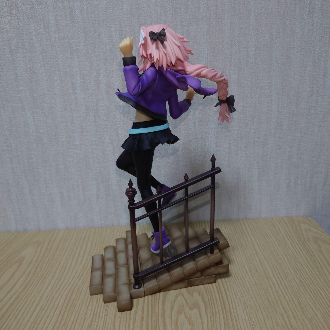 黒のライダー アストルフォ 私服　フィギュア