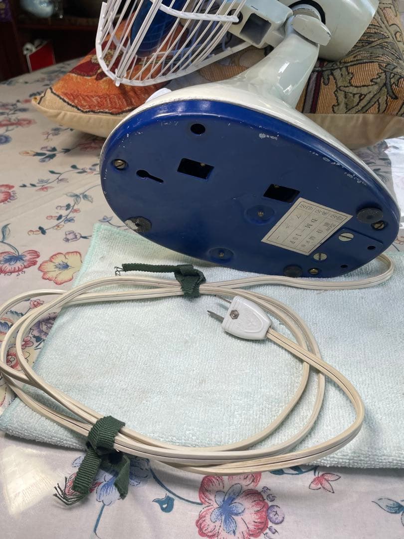 三菱'60昭和レトロ扇風機 とても古い・重い・堅牢　順調稼働　鮮明ブルーファン美