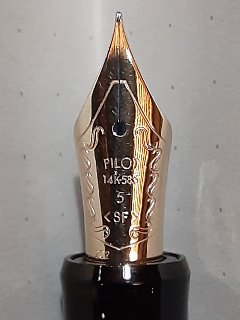 パイロット万年筆　カスタム74　14K　SF