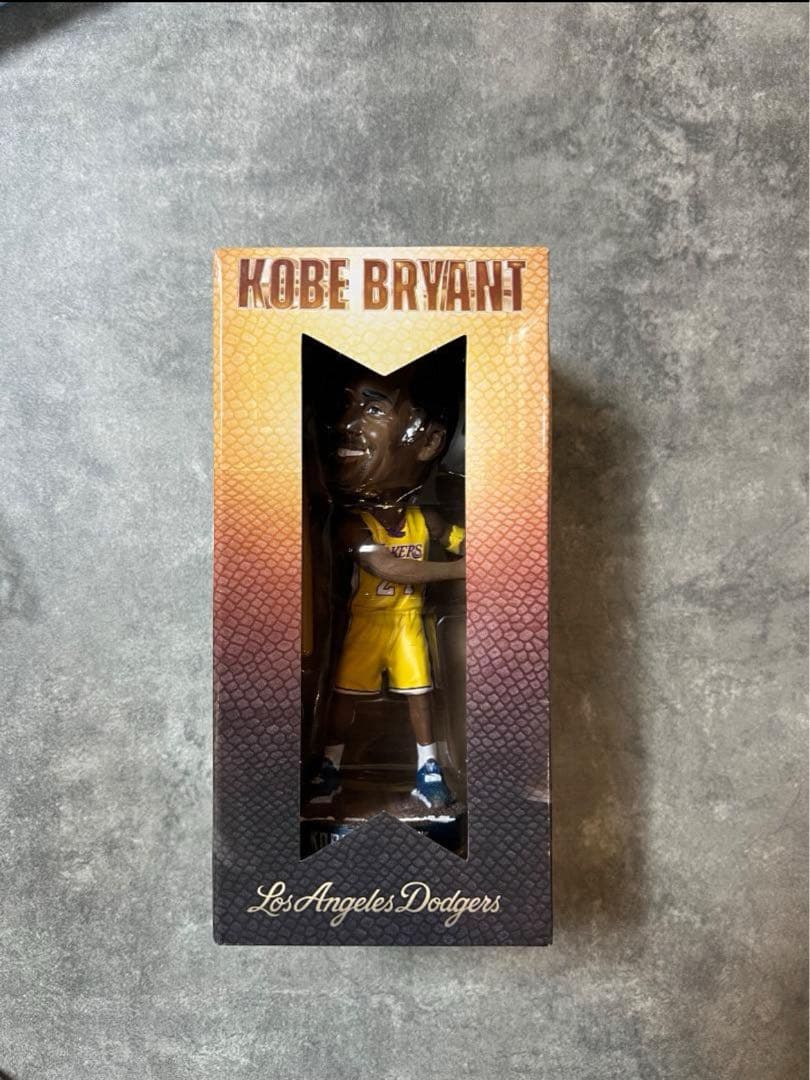 コービーブライアント　ボブルヘッド Los Angeles Dodge