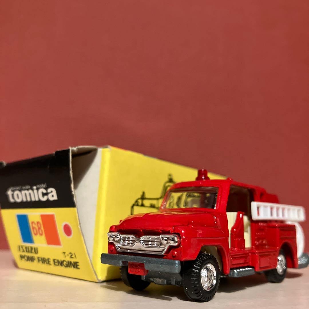 黒箱　トミカ いすゞ　ポンプ　消防車　68 日本製