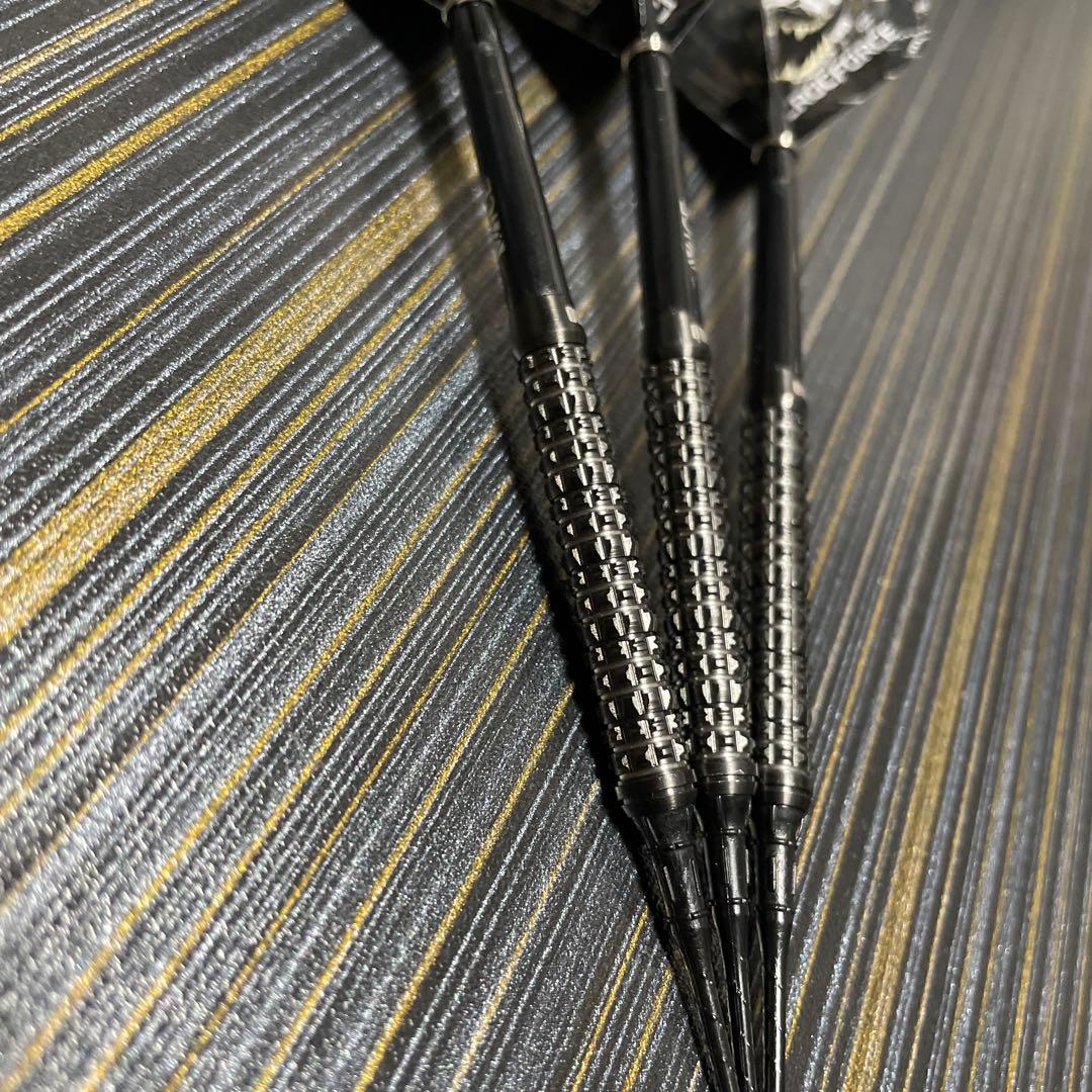 定価11000円 ソフトダーツ クロックフォース ストレート 18g CF1