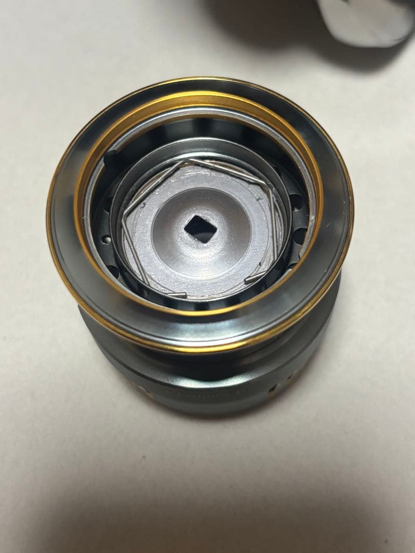 23AIRITY(エアリティ) LT2000S-P換えスプール付きアジング